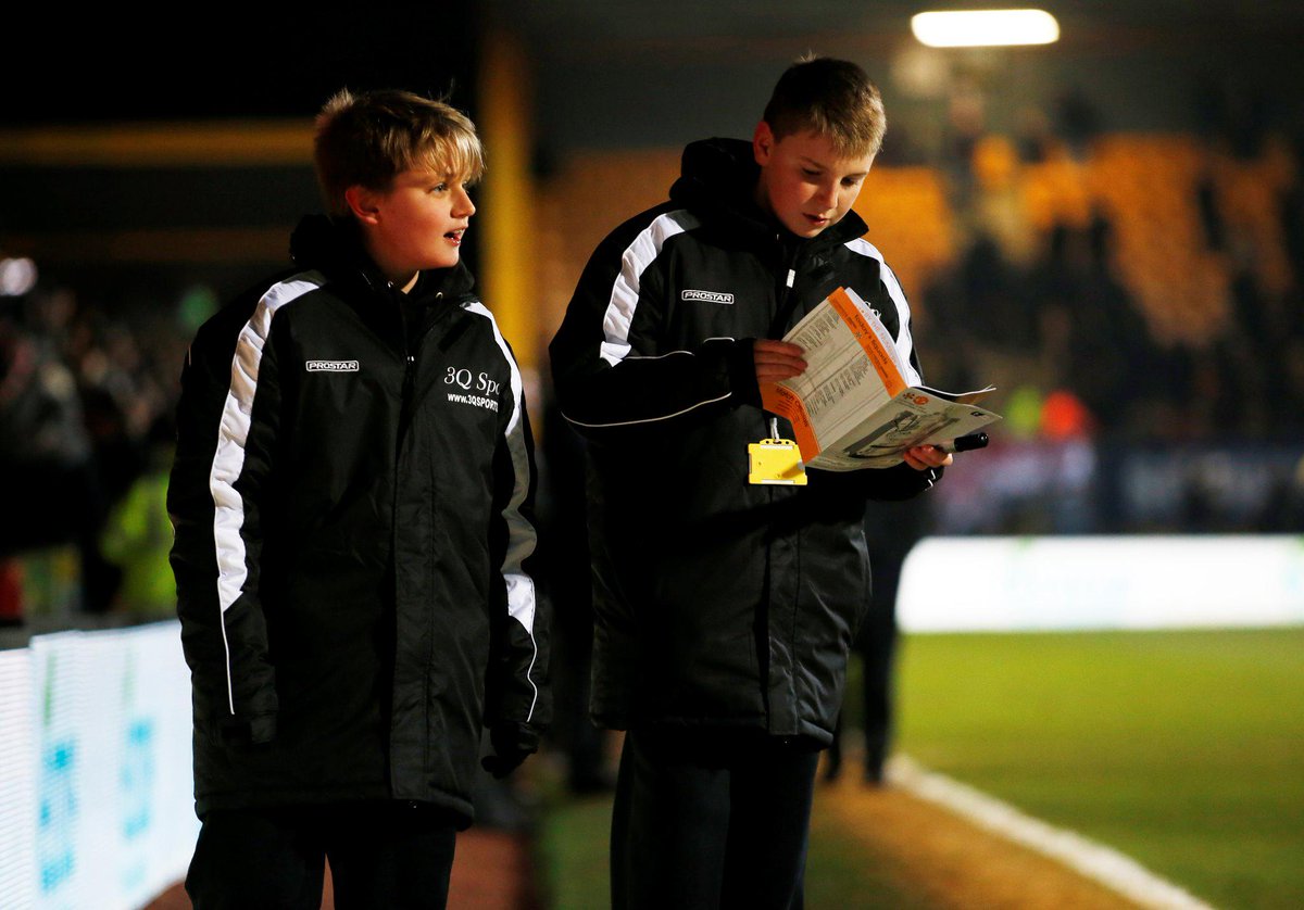 3QSports's tweet photo. Jackets supplied by @3QSports for @CambridgeUtdFC @ManUtd FA Cup tie @stonefairhaven Images by @ActionImages 2/7 http://t.co/ZBtfAWuFla