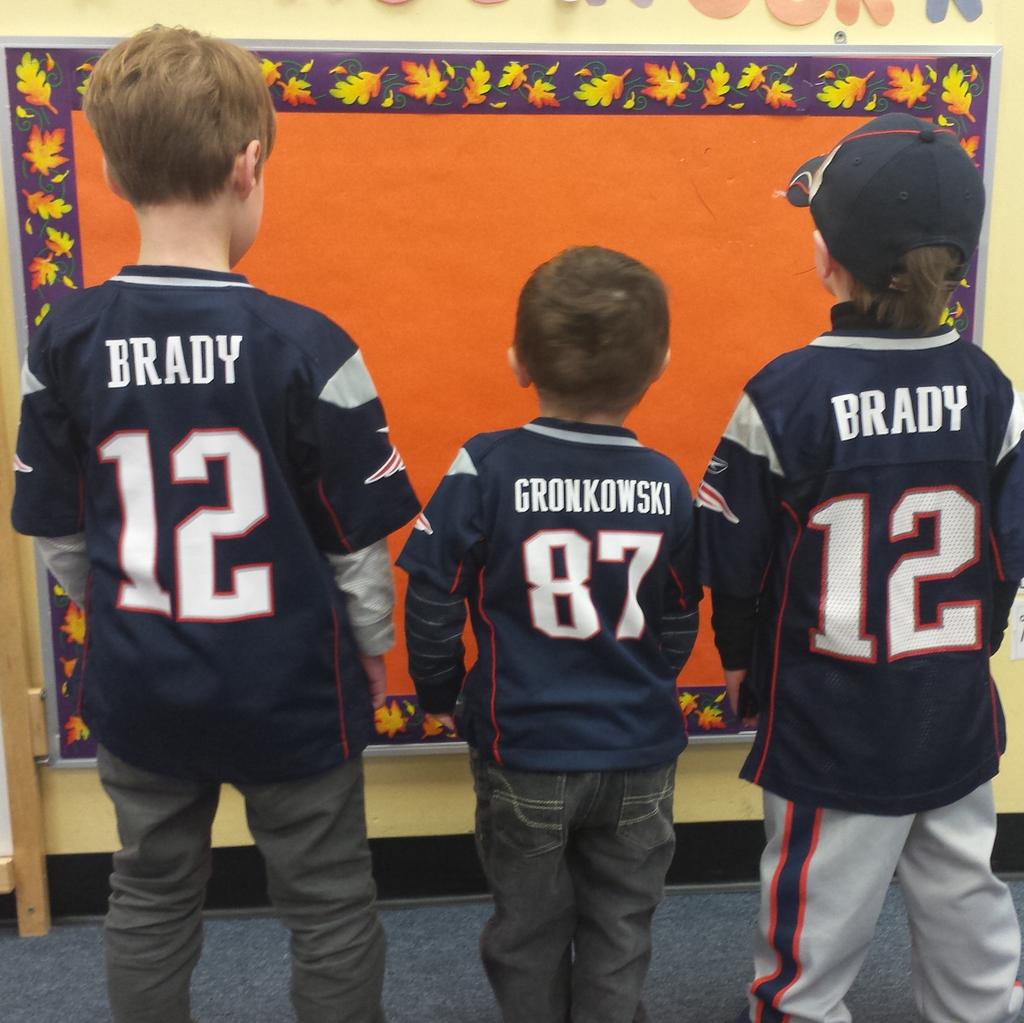 ShannonR415's tweet photo. Showing some preK  @Patriots pride #SuperBowlXLIX #patriots http://t.co/8tfvWs9WOi
