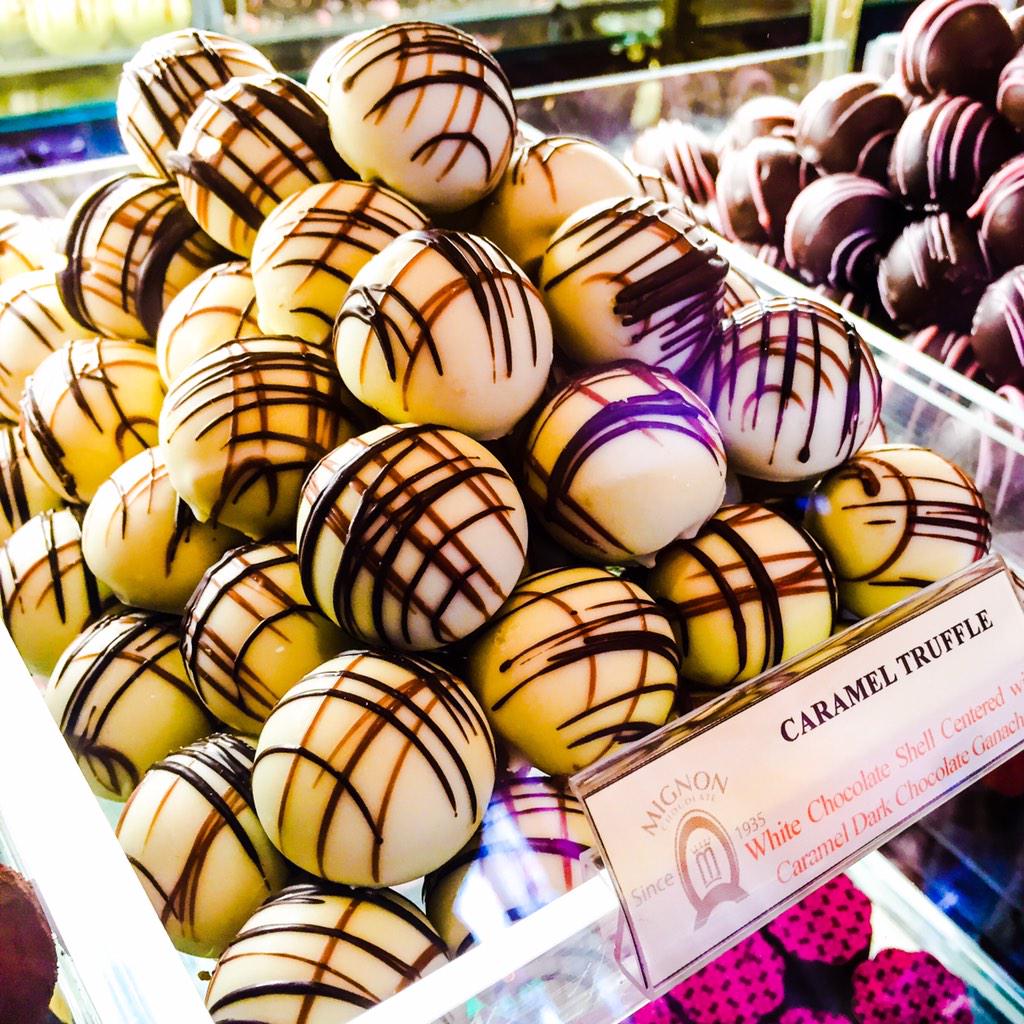 dudeletseatt's tweet photo. Pretty sure it's ok to start with #bonbons for #lunch. #caramel #truffle #foodie #foodporn http://t.co/qH24lz3yDr http://t.co/gJgKzwOd3K