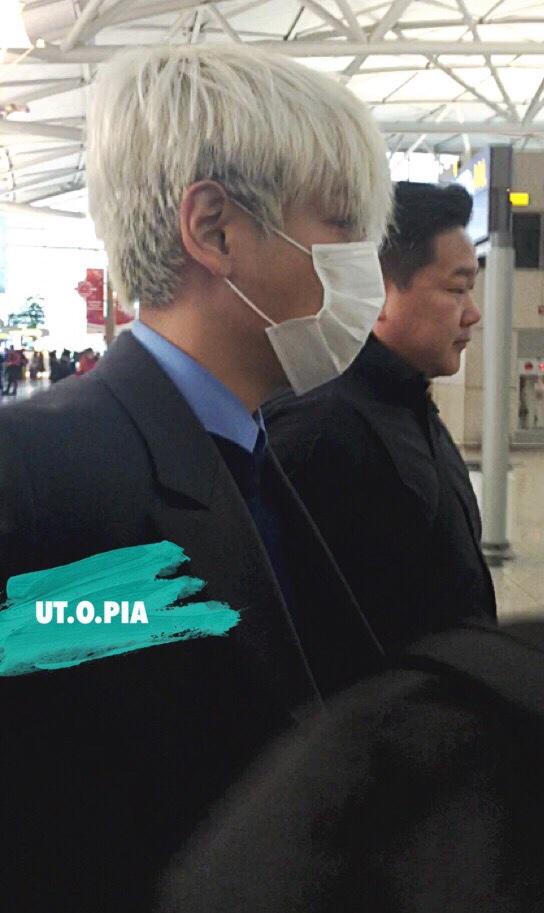 utopia_871104's tweet photo. #UTOP
150130 인천공항 출국 #탑
머리.. 눈.. 마스크까지.. 티오피is뭔들....
#최승현 #TOP http://t.co/mkWg5hArsu