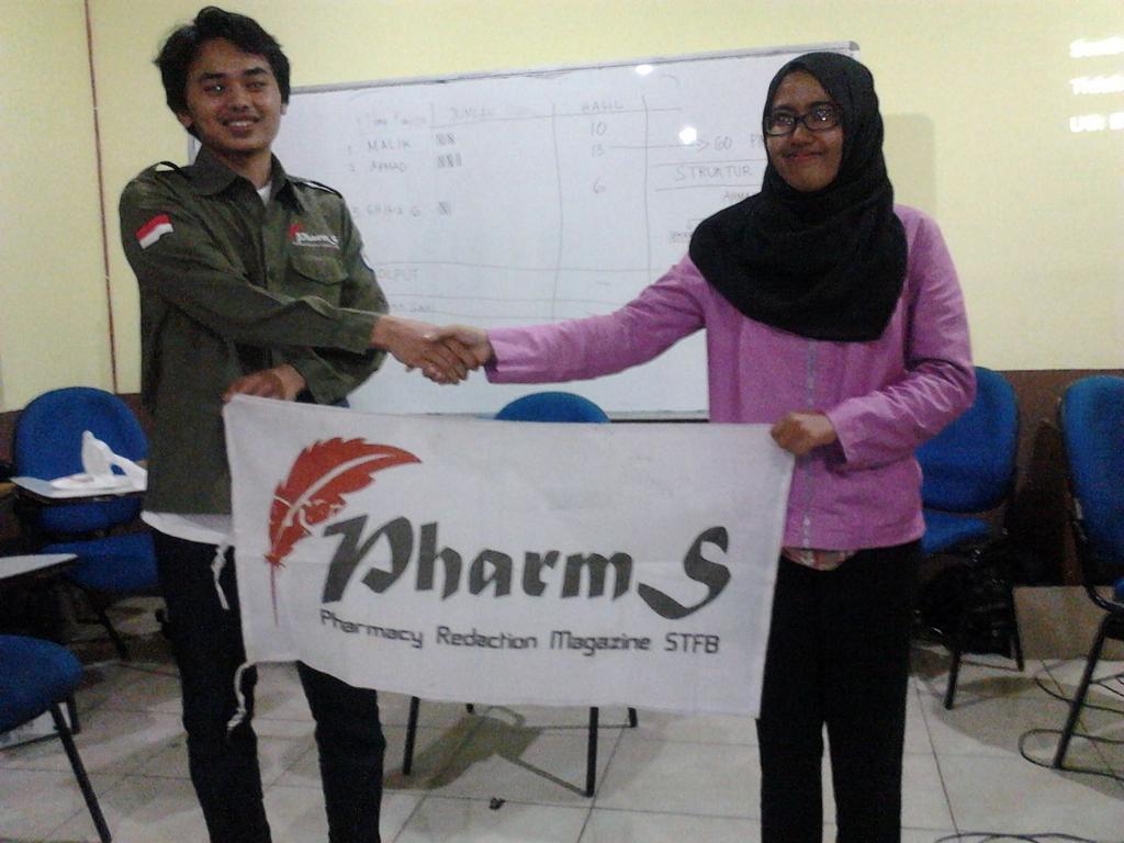 farmasibku's tweet photo. Selamat atas terpilihnya ketua umum @PharmSTFB periode 2015-2016 Ahmad Asikin(Stfb 2013) #wearestfb #StfbJaya http://t.co/fiH8KX9cT4