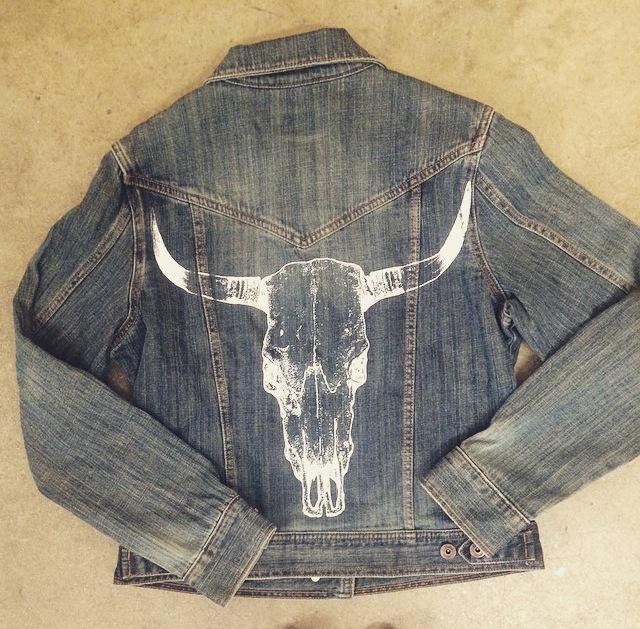shop_bandidas's tweet photo. New batch of our Denim #steerhead jackets available! Email us at shopbandidas@gmail.com to get yours!🌵 #shopbandidas http://t.co/Lq13T4TNvG