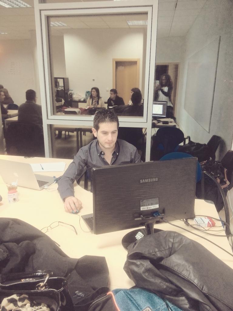 xuxyDS's tweet photo. Nuevo trabajo y nueva cuidad, poco a poco vamos consiguiendo mis objetivos. http://t.co/ojmAPeZV25