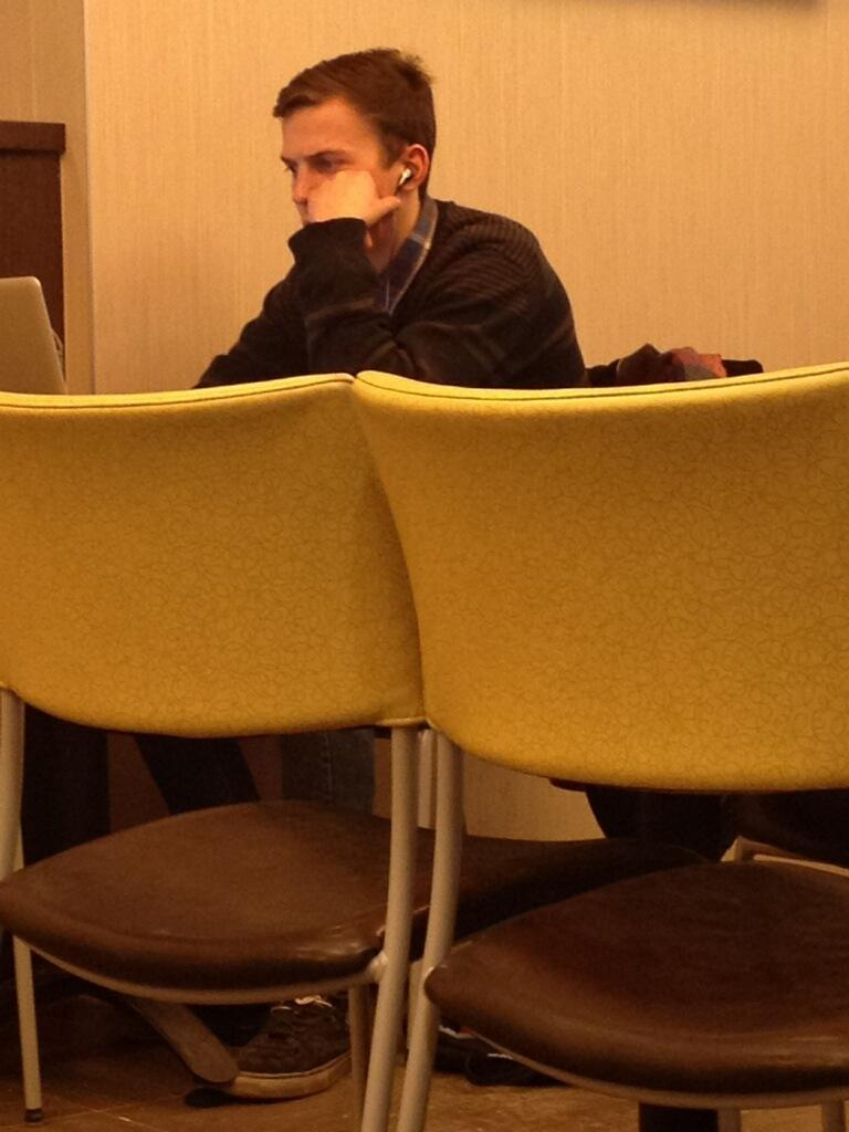 jerry_bogue's tweet photo. Just found my doppelganger,  I think the next step is that we fight to the death http://t.co/ATKeQfLFd5