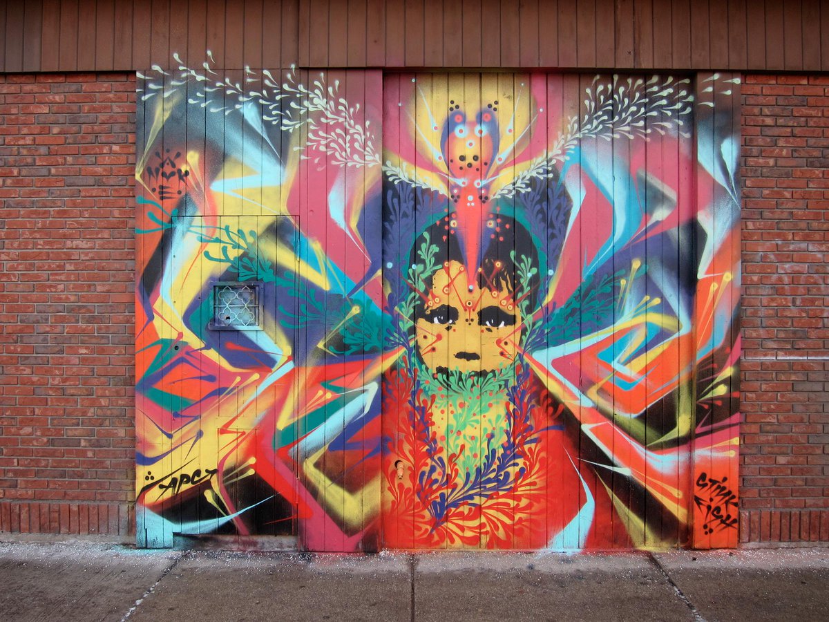 Black Chip's @pawn_works caught up with #stinkfish and #APCCrew this past week at <a href="/GalerieF/">Galerie F</a>
theblackchip.com/blog/stinkfish…