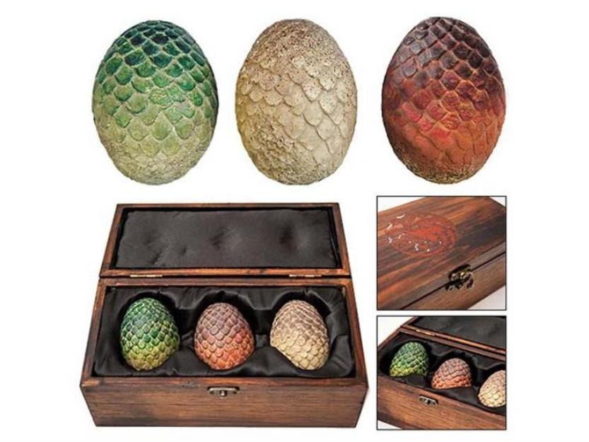 Margiereports's tweet photo. Trolley Square designer  @OlgaGanoudis sells jewelry inspired @GameofThrones @pcriverfront http://t.co/HsILKFmLDC http://t.co/itxnXJuTMI