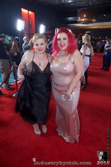 1 pic. "@industrybyrick: #AVNRedCarpet @courtneytrouble @TheAprilFlores @avnawards http://t.co/N4ri5S6lpQ"