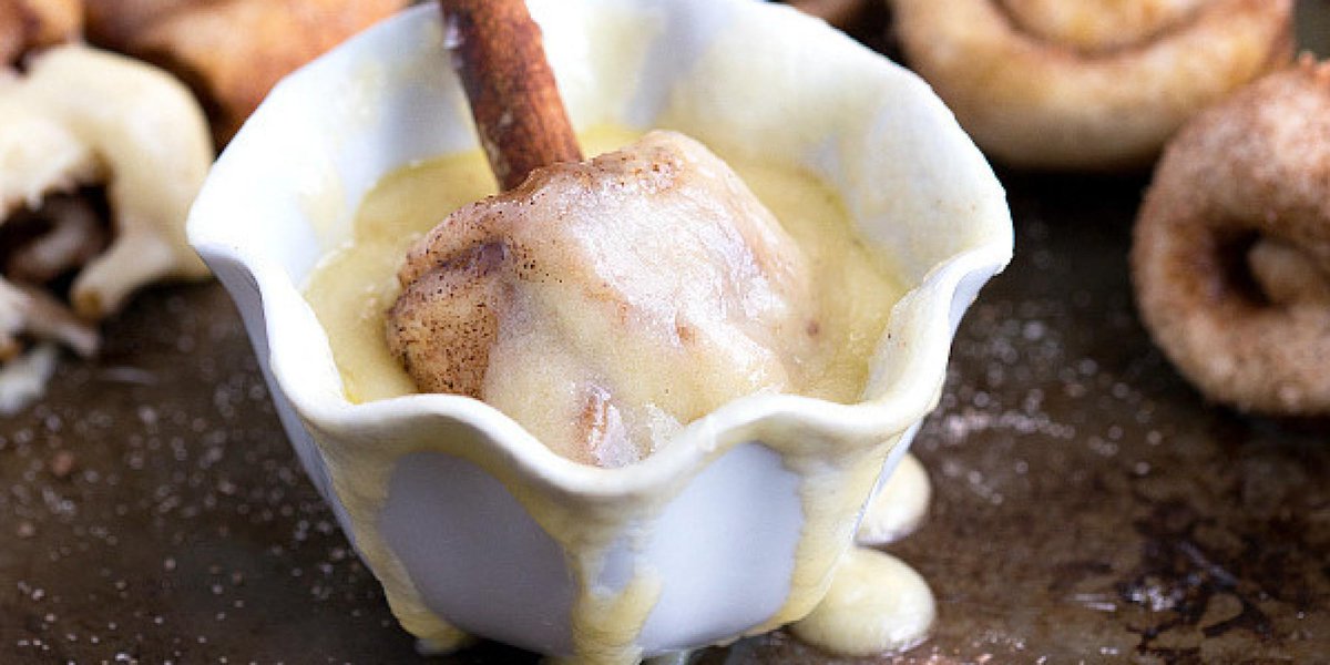 HuffPostTaste's tweet photo. Cinnamon roll fondue. In which you dip little cinnamon rolls. UM, WHOA. http://t.co/9AjEetMjVj http://t.co/kYNVRiwuLL