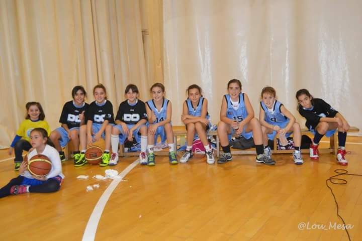 raulpuntotorres's tweet photo. Sonrisas tan especiales! Pequeñas muy grandes! Fotografía de @Lou_Mesa #orgullodecoach #YoSoyKIAenZona @kiaenzon http://t.co/zQkS5tSGrM