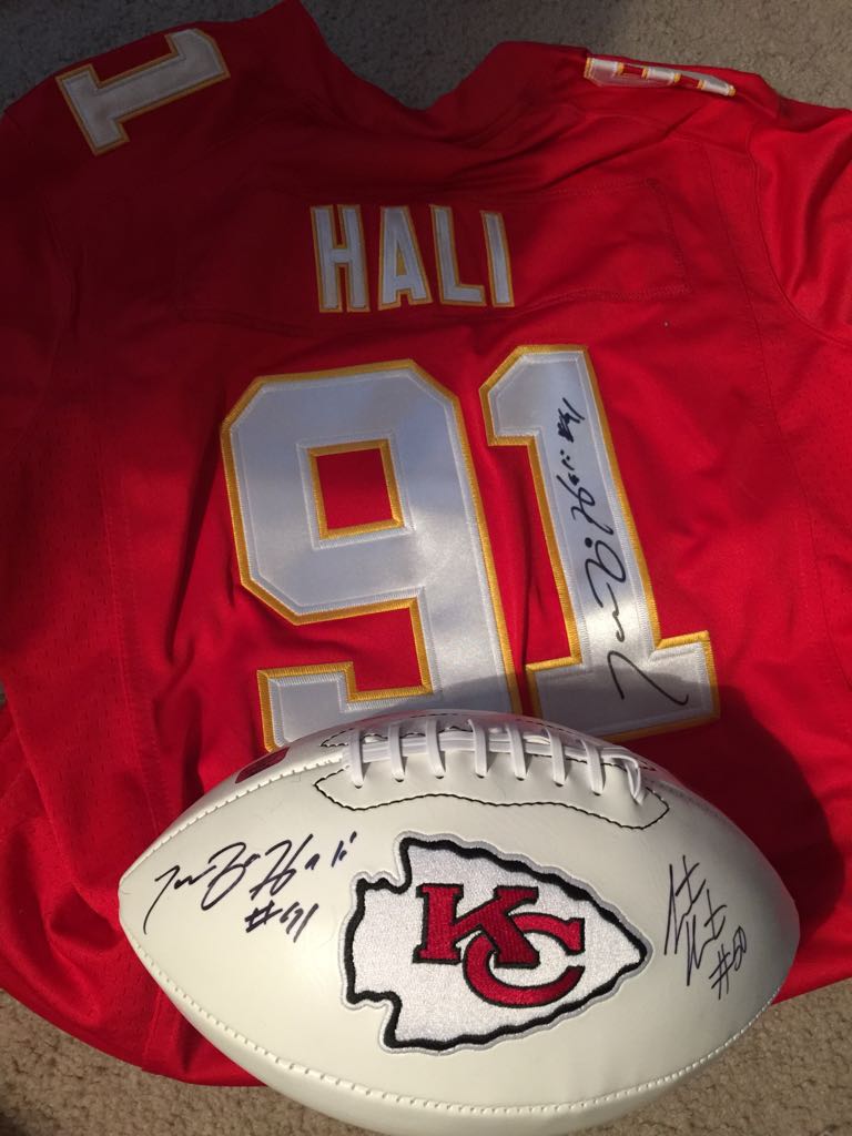 IVE STILL GOT MORE ITEMS ON MY WAY TO 70K FOLLOWERS. RT FOR YOUR CHANCE TO WIN #SACKCITY