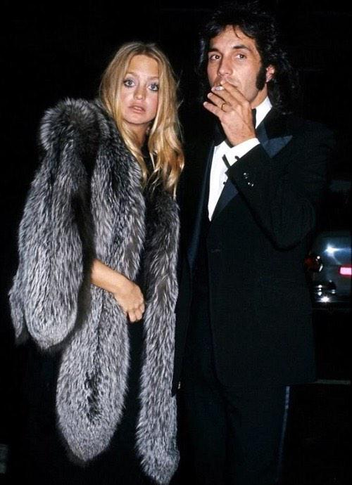 RachelZoe's tweet photo. #TBT The epitome of ‘70s glamour and she’s just as gorgeous and generous to this day @goldiehawn #styleicon http://t.co/4ZGppjjlxC