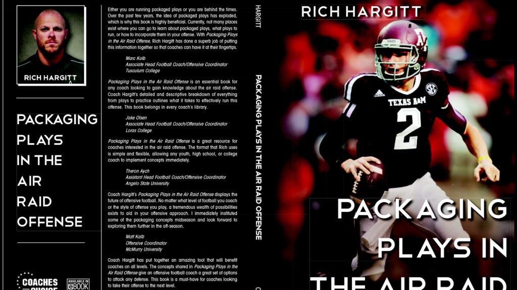 coachhargitt's tweet photo. #packagedplays #spreadoffense #eagleraid15 #AirRaid @eaglespigskin @ehstdclub @RicoW30 @paperdawg @chancepride_ http://t.co/strOsysz35