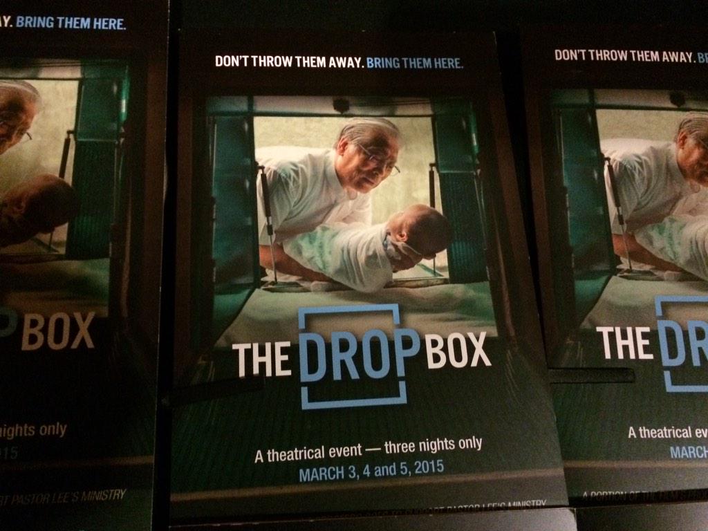 KellyMRosati's tweet image. Getting ready for the Minneapolis prescreening of #thedropbox