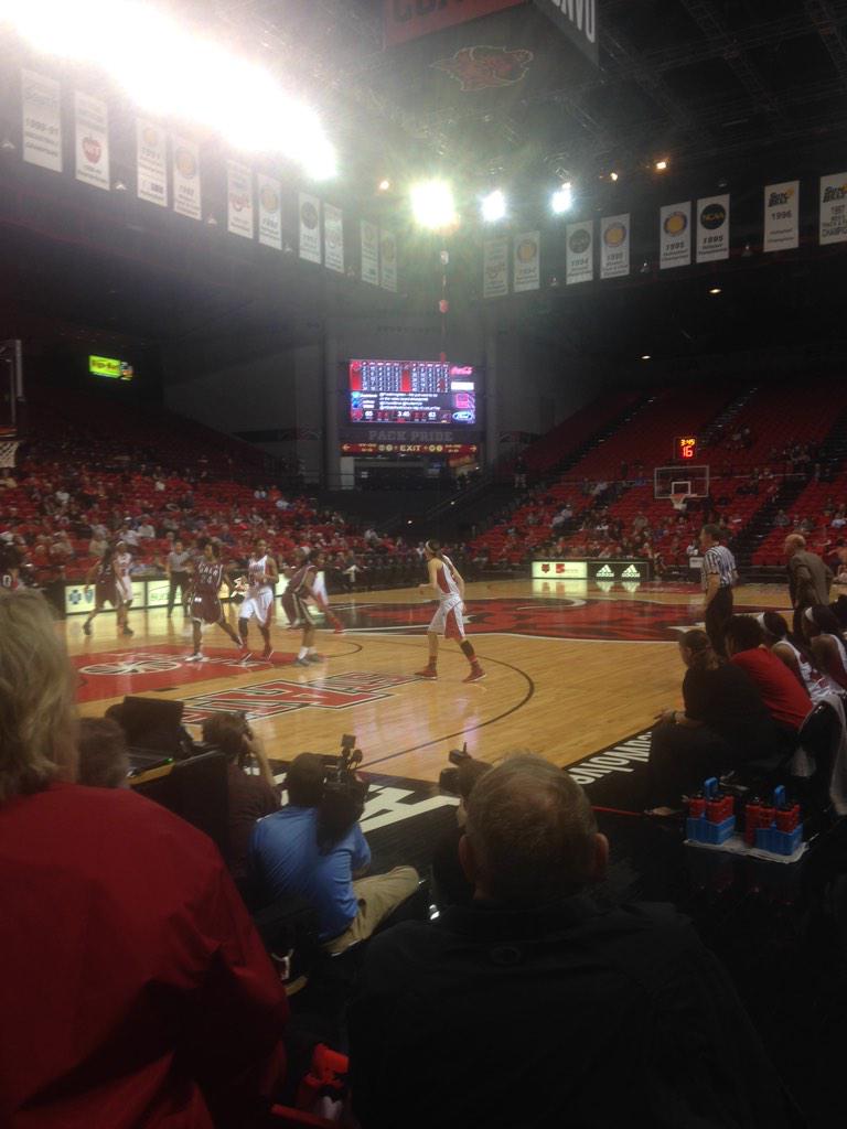 michitak_'s tweet photo. #astatewbb last 4 min #PopCombs http://t.co/80DSfPWUXd