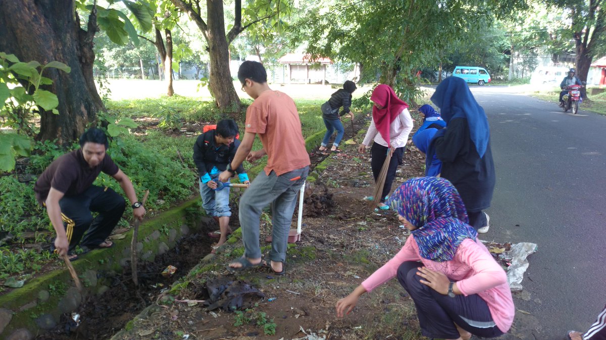 GERAK__'s tweet photo. Kami berGERAK. Kamu?? #TERAS #GERAK3 http://t.co/J6jS0MNNrD