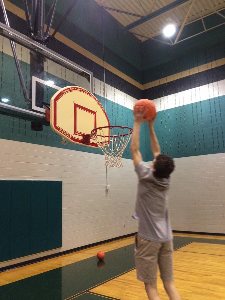 coachmedford's tweet photo. #DJDraper can dunk http://t.co/XBDj3zCxjQ