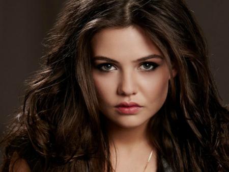 Happy Birthday Danielle Campbell  From Brazil   