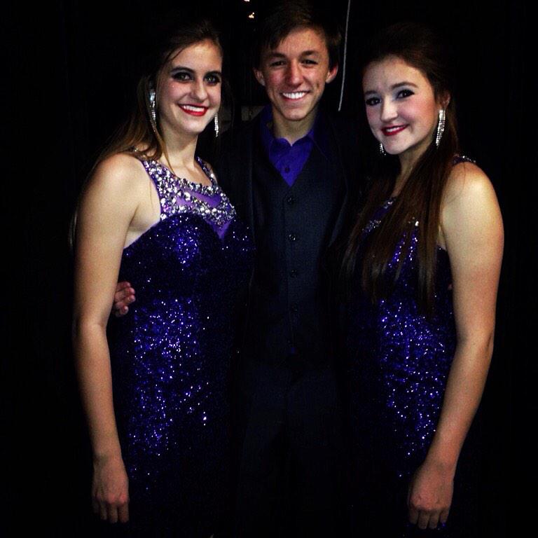 MidWSCConfess's tweet photo. " Robbie M. From Ralston ππ #showchoircrush #dimplegoJ" http://t.co/UBH74qFYOt