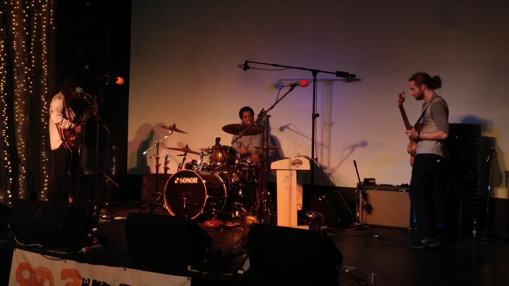 WUTKTheRock's tweet photo. #psychoticbehavior Live @WayneStockKnox 5 @relixtheatre 2 more nights to go benefits @WUTKTheRock @BOBBYBAREJR Fri@11 http://t.co/U8SjLtmGNk