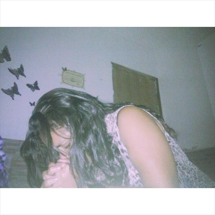 carolfrunchall's tweet photo. Passar a madrugada nos teus pés, clamando, orando, buscando a tua face. Entrego tudo em tuas mãos! http://t.co/ftokMRTVOp