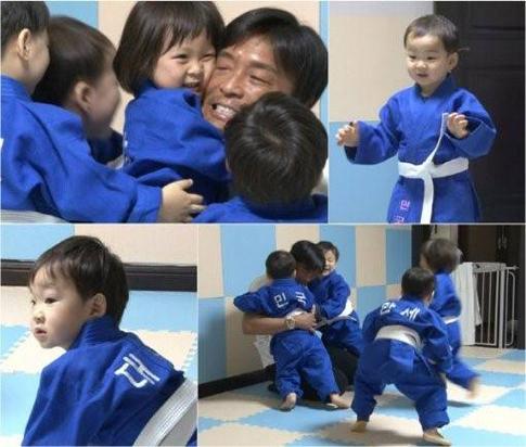 detikhot's tweet photo. Lucunya Daehan, Minguk dan Manse Berseragam Judo http://t.co/HgaI8fovJs http://t.co/EZAqCM5qTT