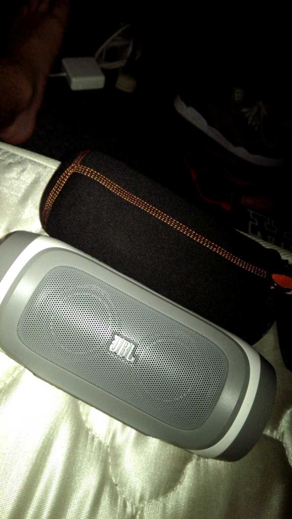 SirhcfortheWYN's tweet image. Hit my line! #JBLSpeaker #LoudAf 💸💯🔊