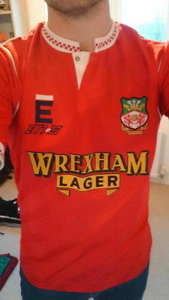 fearlessidzine's tweet photo. Personal #wrexhamfc kit favourites. @WXM_Lager #promotionwinners #Welshcupwinners http://t.co/bPcmP7Bvdd