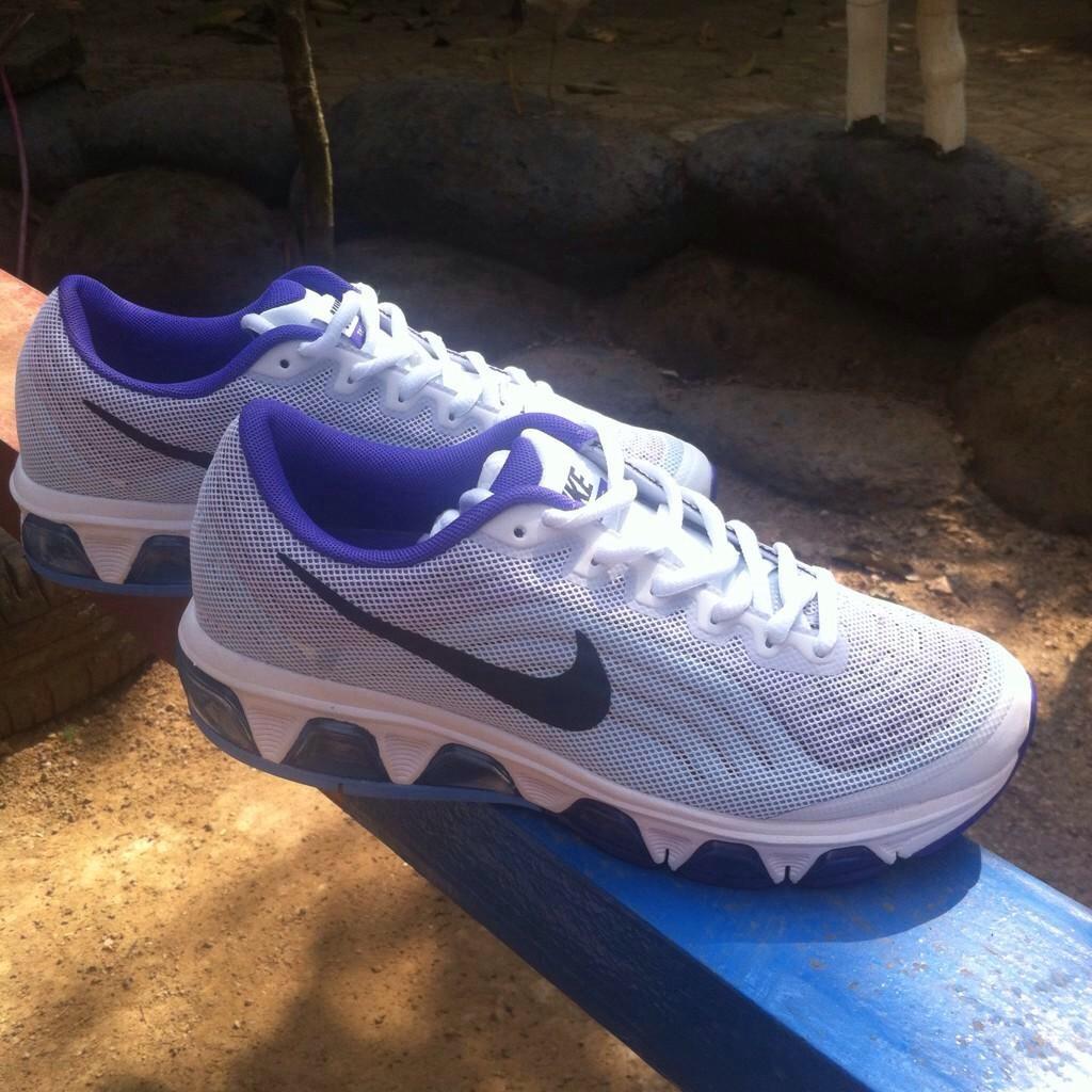 DRFoutlet's tweet photo. Pengen jogging tapi tetep kece bisa lirik yang satu ini http://t.co/G6zJRBuxue