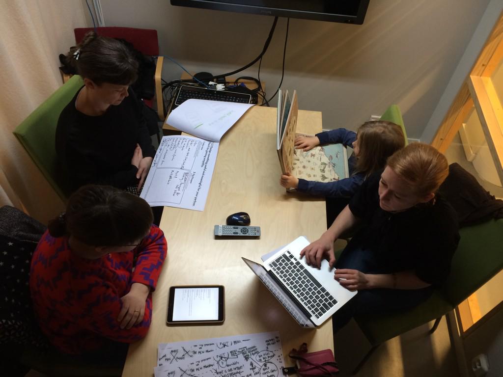 Idag för ovanlighetens skull inklämda i boxen.