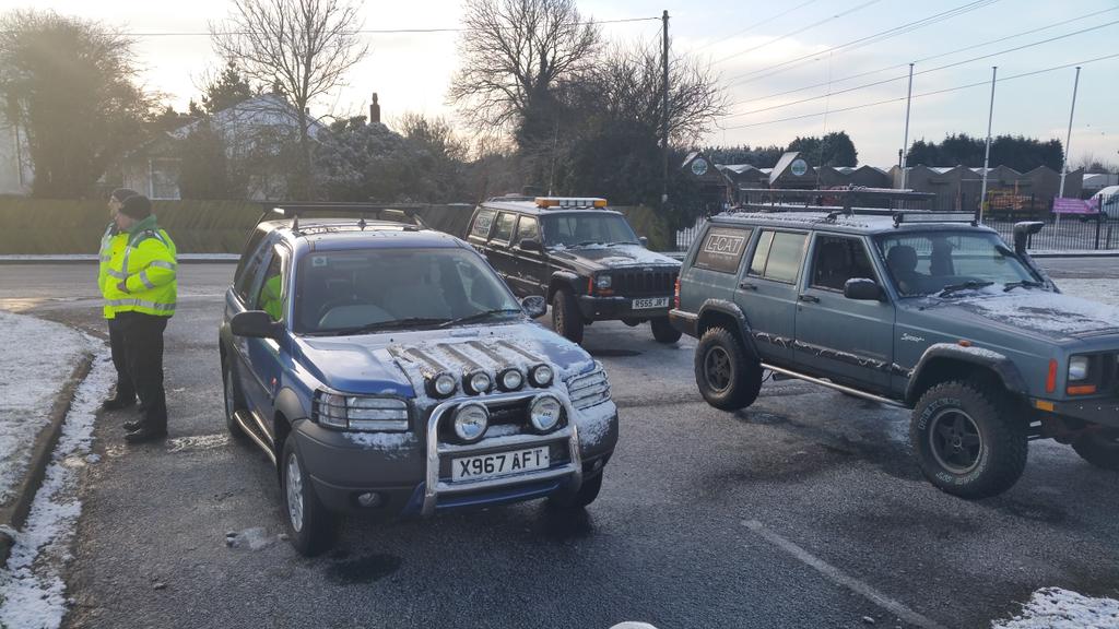 3 L-CAT "All Weather Community First Responders" braving the cold <a href="/EMASNHSTrust/">East Midlands Ambulance Service NHS Trust</a> @RescueDay2 <a href="/KirtonOffRoad/">K.O.R.C.</a> <a href="/LincsRPU/">Инночка Буценко</a>