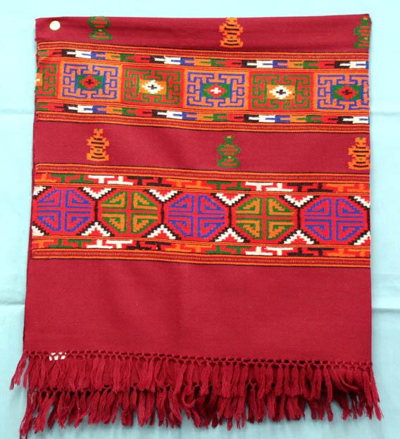HimachalCrafts's tweet photo. Shawl for women http://t.co/c9H7X6hwn2 http://t.co/ctKCFrUt2t