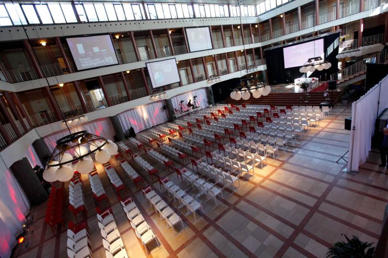 VAN KALE RUIMTE TOT CONGRESLOCATIE.
congresmagazine.nl/korbeld-verhuu…