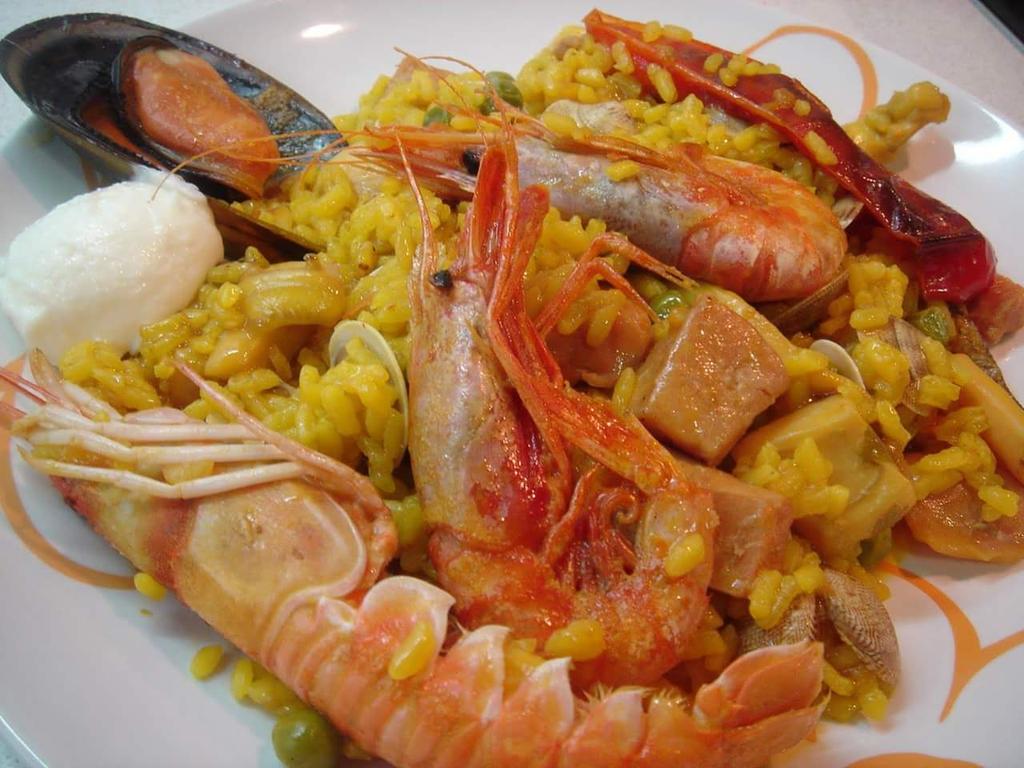 VictorioEsquina's tweet photo. Hoy tenemos Arroz con Marisco!😋 #tapa + caña 1.5 €! #Murcia #FinDeSemana http://t.co/FcSZxdhHUD