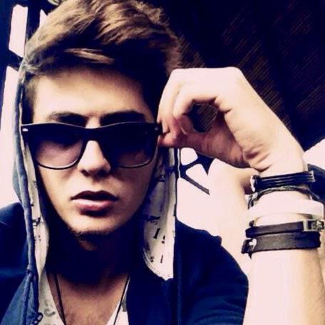 feneom's tweet photo. bitanemmm <3  <3 http://t.co/0KTkKPQEV8