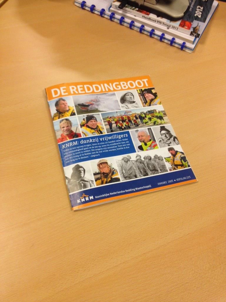 QuickfrozenBV's tweet image. Bij de expeditie ligt #dereddingboot als leesvoer voor de chauffeur! @KNRM #Quickfrozen #leesvoer #trucking #seafood