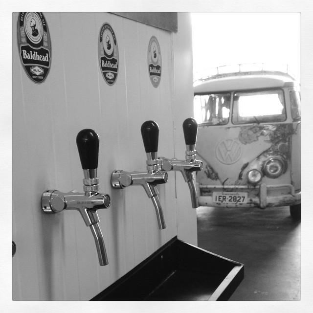 KOMBINANDO CERVEJAS! Vai Raiar <a href="/CervejaBaldhead/">Cervejaria Baldhead</a>?telecerveja.blogspot.com.br/2015/01/kombin…