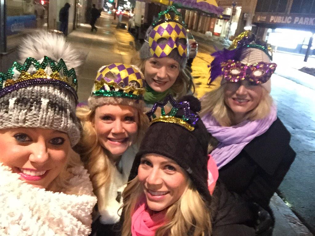 taylynnm's tweet photo. @hodakotb Were here to see you!!!!!!!!! http://t.co/WKgfD6M1Gx