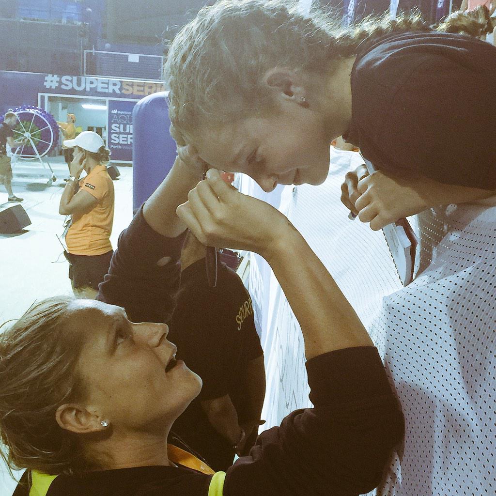 nerdherdwa's tweet image. #lornatonks #signontheline #SuperSeriousFun #AquaticSuperSeries  @SwimmingAUS @LornaTonks