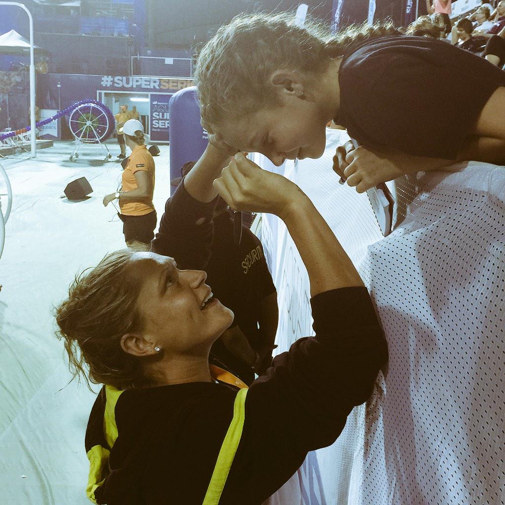 nerdherdwa's tweet image. #lornatonks #signontheline #SuperSeriousFun #AquaticSuperSeries  @SwimmingAUS @LornaTonks