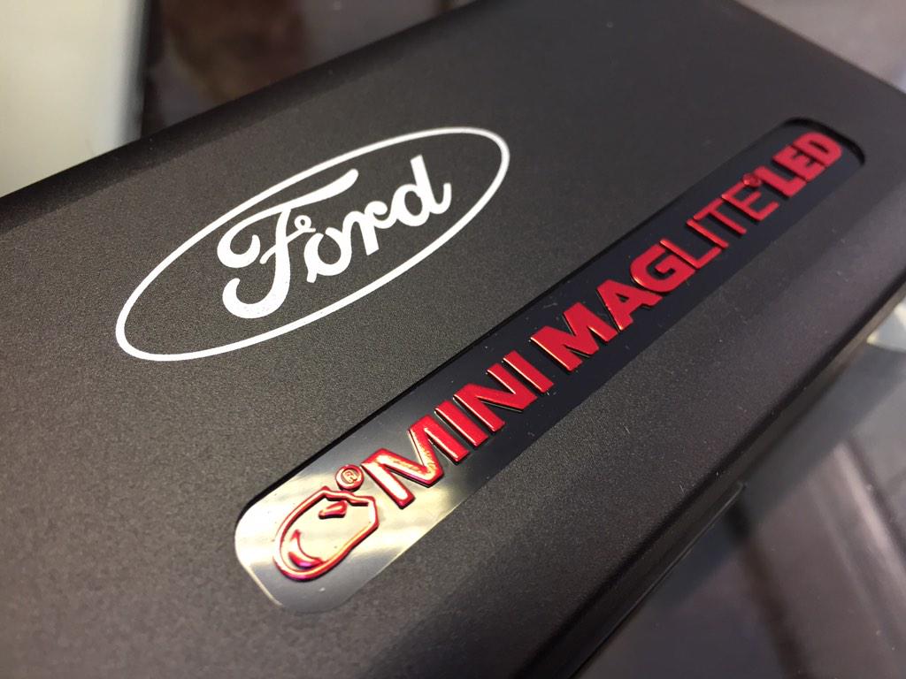 We've got 17 of these cool <a href="/forduk/">Ford UK</a> Mini Maglite LED torches. Retweet this to be in with a chance of winning one
