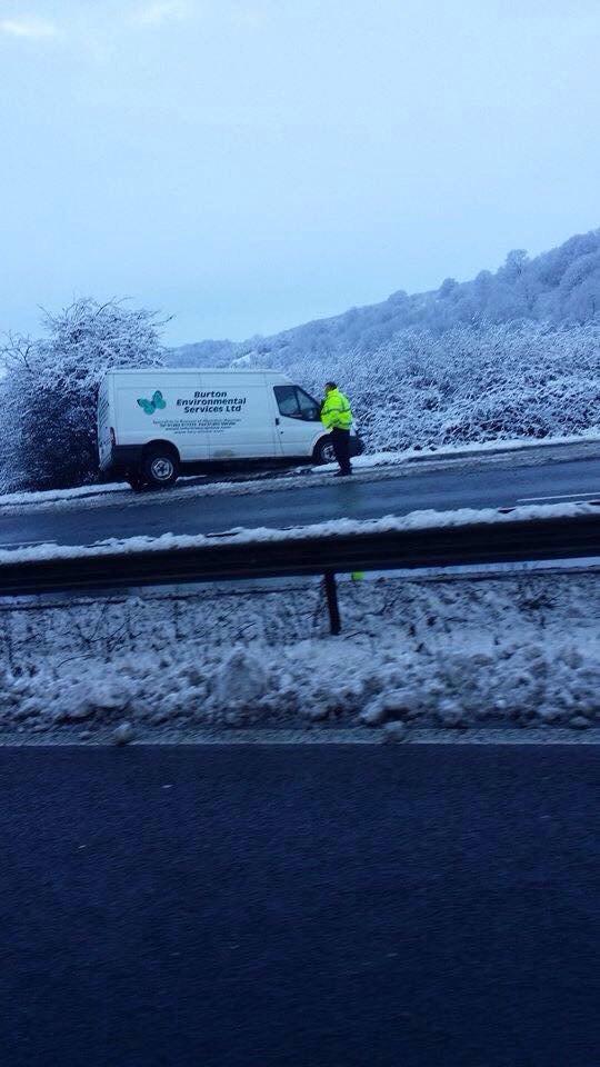 SpottedBurton's tweet photo. Environment van comes off road in snow #spottedburton #snow #CrashedIce http://t.co/Uejq26X1Mn