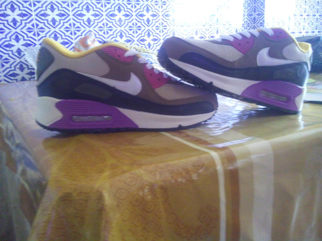 Sc_deportes's tweet photo. Acabo de recibir los zapato para @AnaAguilera2L esperó que la difrute http://t.co/wVS4JC5z5l