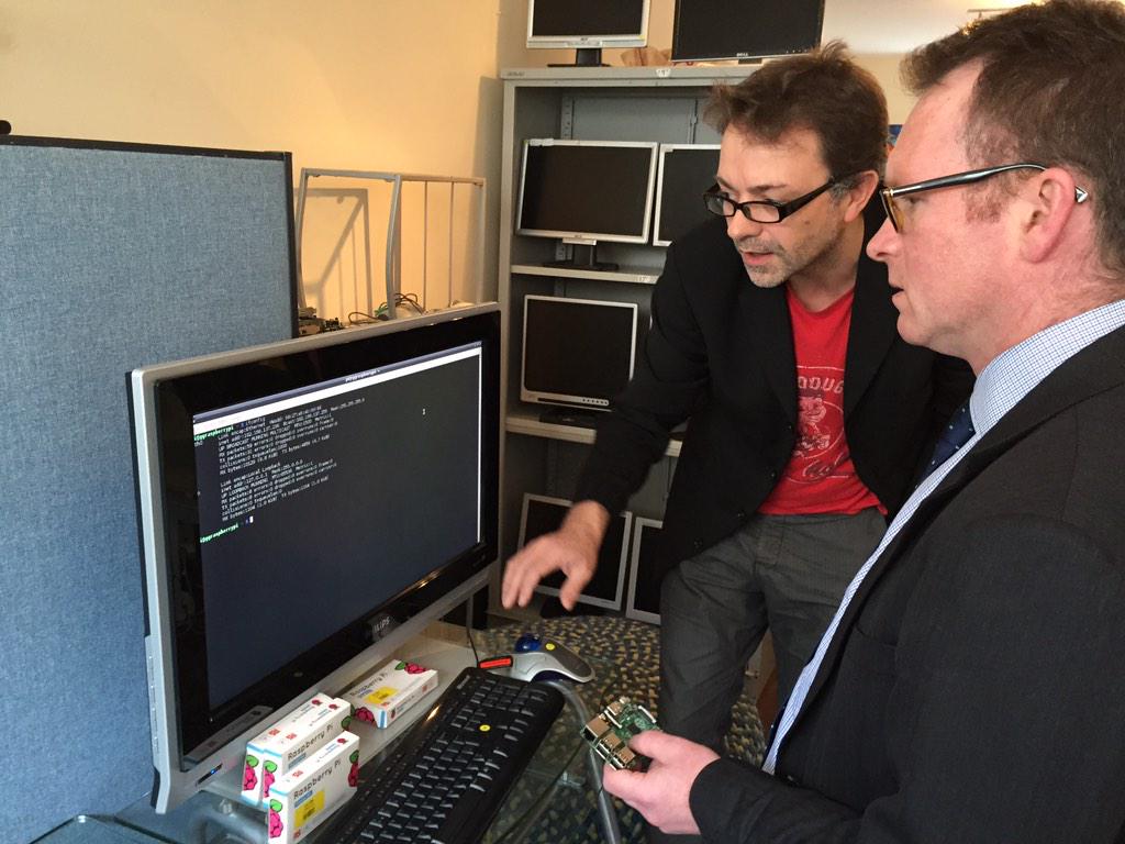 Chris_White_67's tweet photo. Welcome to Green Greek to Clemens St #Leamington. Fantastic business - well worth a visit. @Raspberry_Pi #siliconspa http://t.co/wBTlPFeeGx