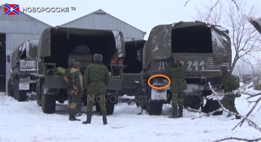 JulianRoepcke's tweet photo. #Footage (propaganda)
Withe a Russian army supply unit to #Nikishyne.
https://t.co/j0xmulMvCW
#UkraineUnderAttack http://t.co/zfXqay0Svh