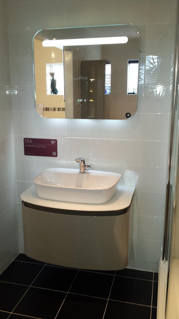 KettBathroooms's tweet photo. @IdealStandardUK #dea basin &amp; vanity, bluetooth mirror &amp; tall unit only £1800 #sale #ketteringbathrooms http://t.co/RH0xx3h0yh