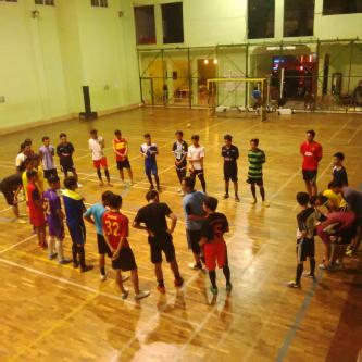 uphee13's tweet photo. Jatiwayang Futsal (JWF Semarang), kangen latihan http://t.co/cYBMG5Xheq