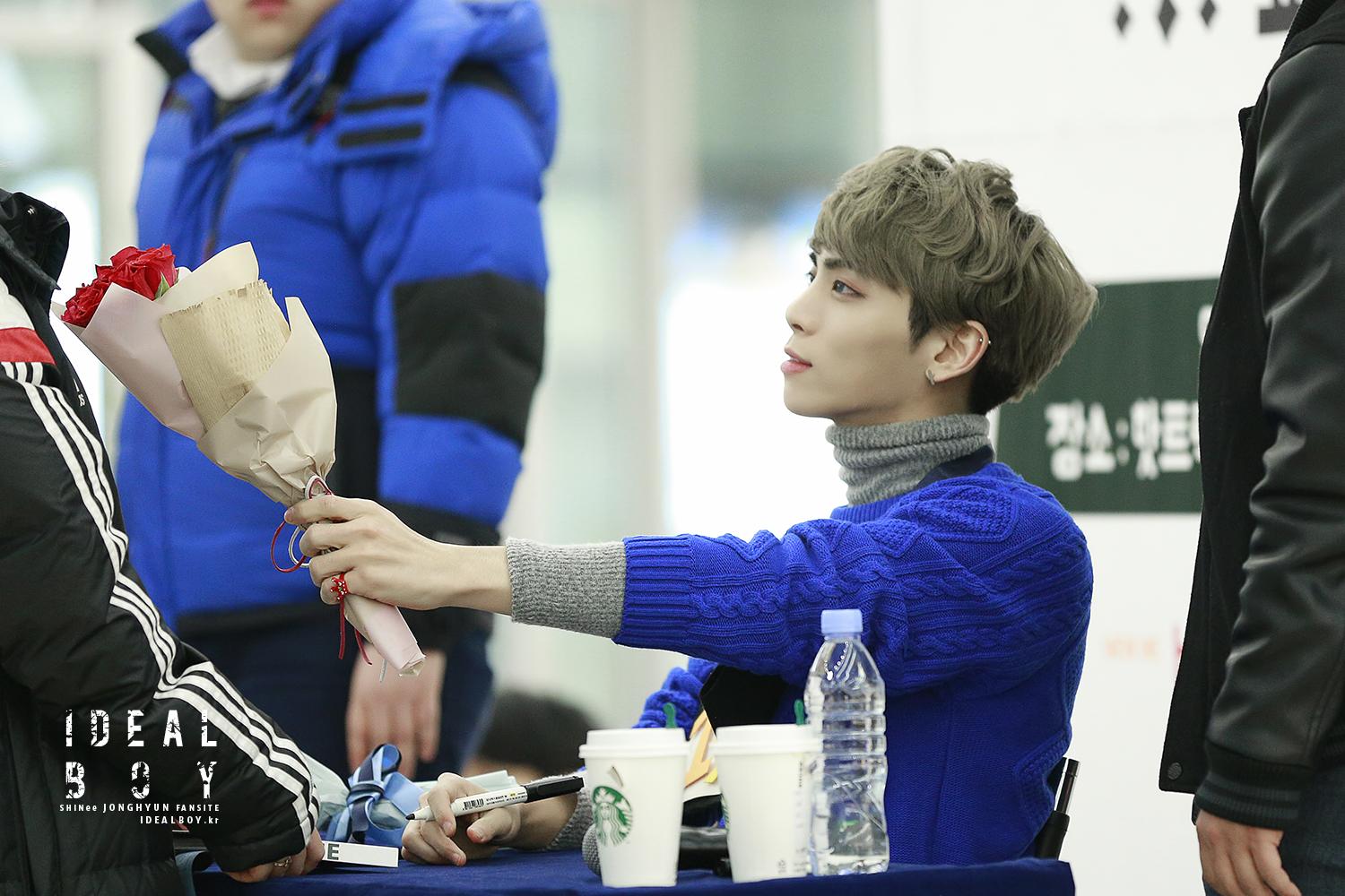 B8maVUCCUAEsL--.jpg:large