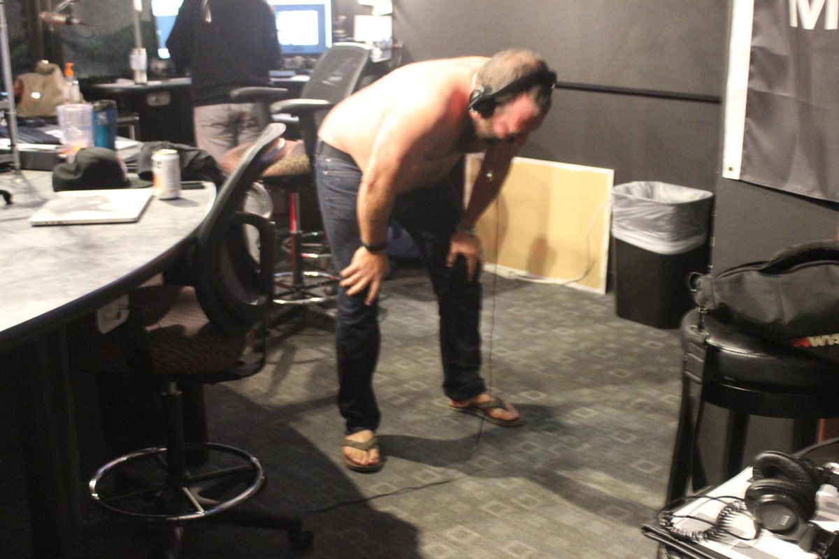 1025TheBone's tweet photo. Hang in there @BertKreischer. Only 3 1/2 hours until the 'Call in Sick to Work' Show. @TampaImprov http://t.co/E4IFP74Ffl