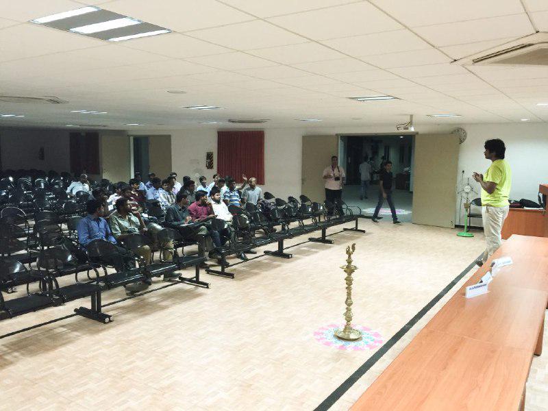 kovaitechathon's tweet photo. Internet of Things Workshop going on now #kodekovai #BuildInKovai http://t.co/2k2Fk1bbt5