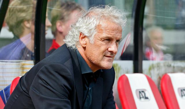 Ajaxshowtimecom's tweet photo. Rutten geeft op: 'Titel is onmogelijk' #ajax #ajaxshowtime http://t.co/up9YlPWnOo http://t.co/FIjMyNZ9nN